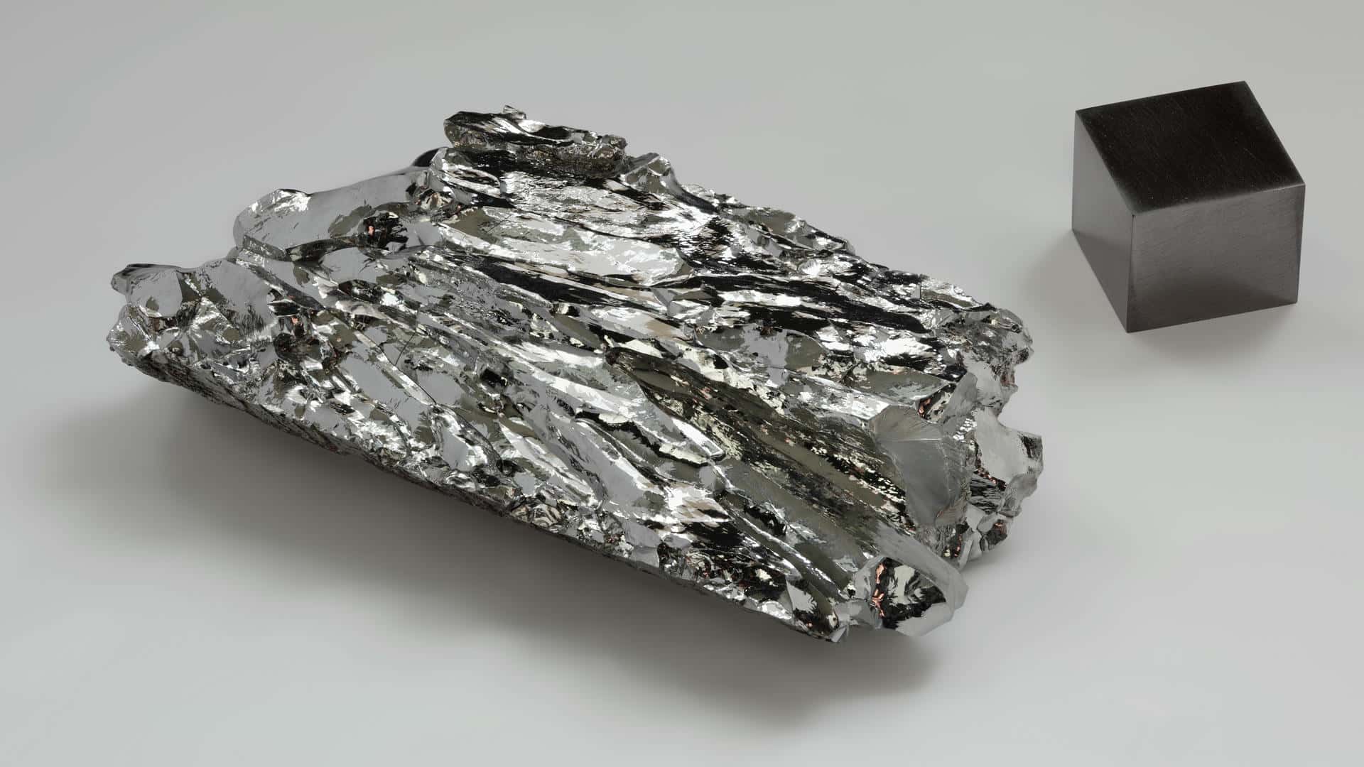 یک قطعه فلز مولیبدن